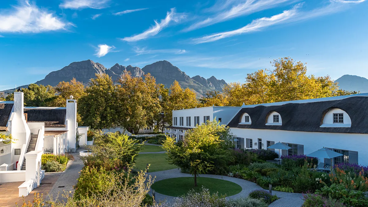 Erinvale Estate Hotel - Accommodation in Somerset West